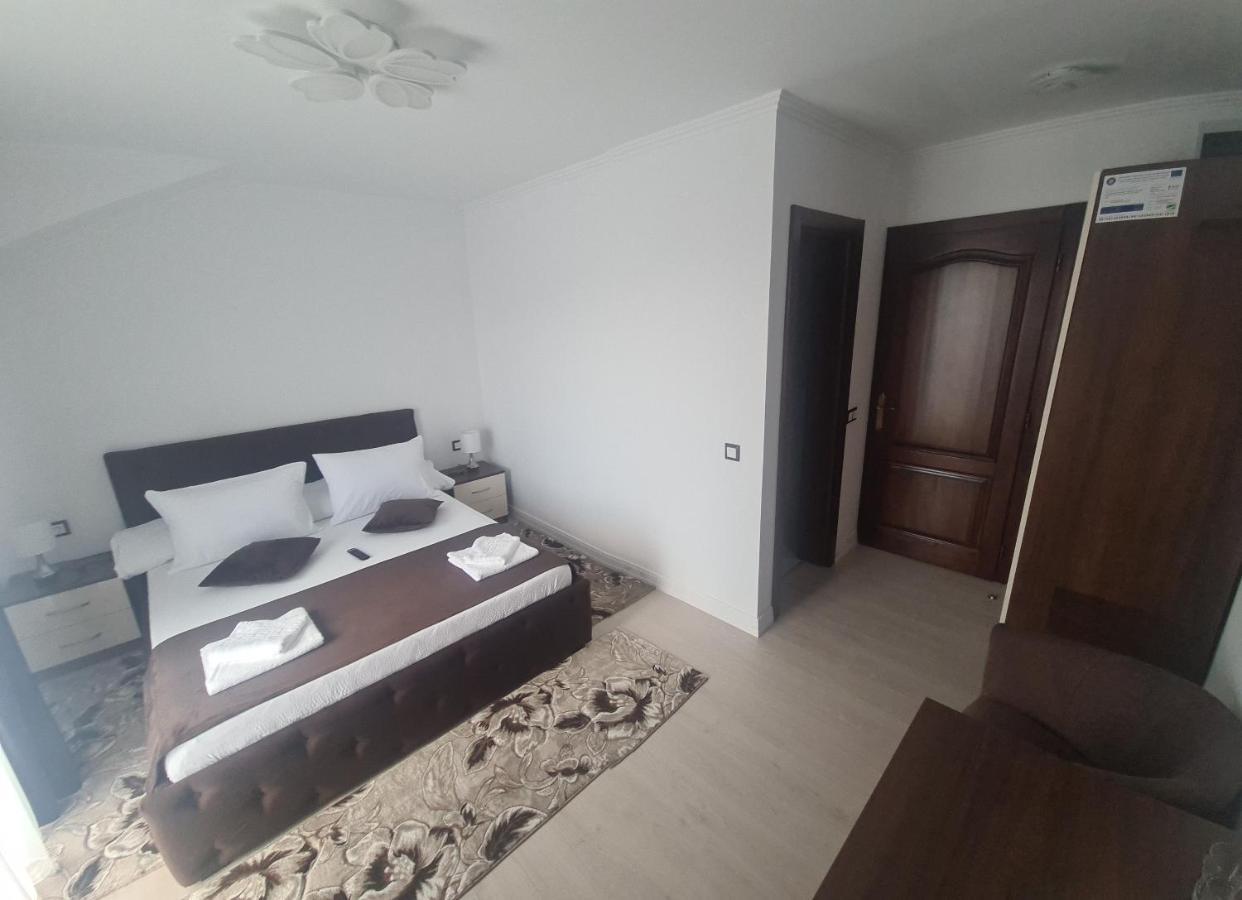 Pensiunea Gold Wellness&Spa Chiscau Екстер'єр фото