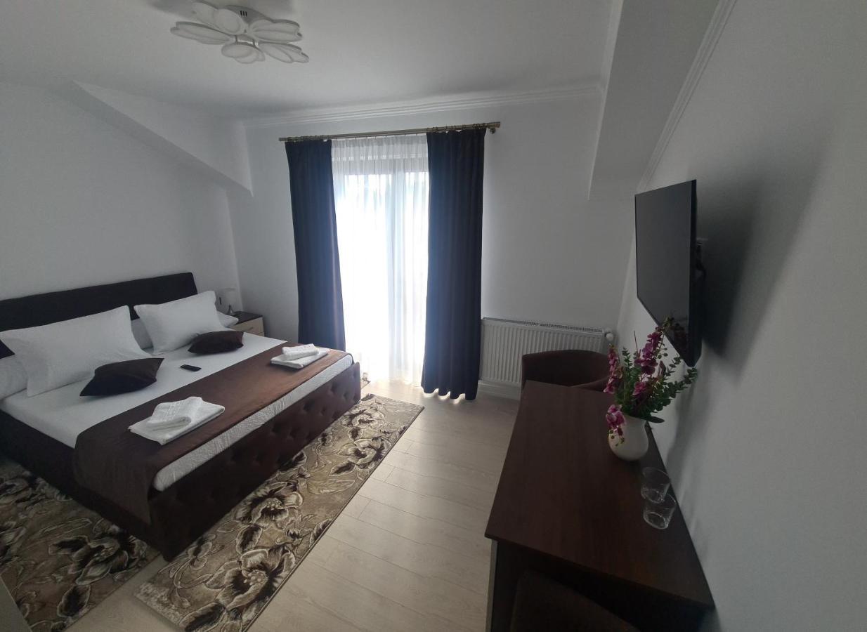 Pensiunea Gold Wellness&Spa Chiscau Екстер'єр фото